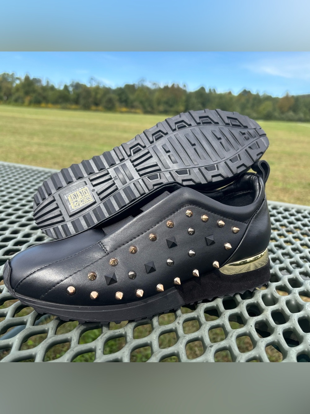 Vinci Infanta Black Spike Leather Sneaker Womens 38/8 Black Gold $400